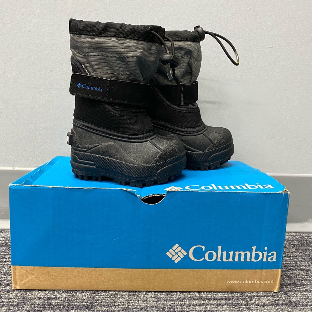 Columbia toddler powder bug plus 2 Snow Boot Size 5